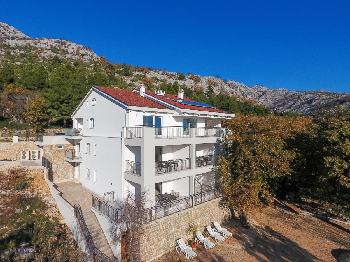 Apartmani Villa Paulo Стариград-Пакленица Екстериор снимка